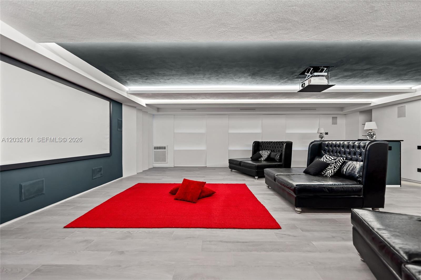 Luxury Real Estate Luxury Real Est Forte Dei Marmi Max Mlekus 