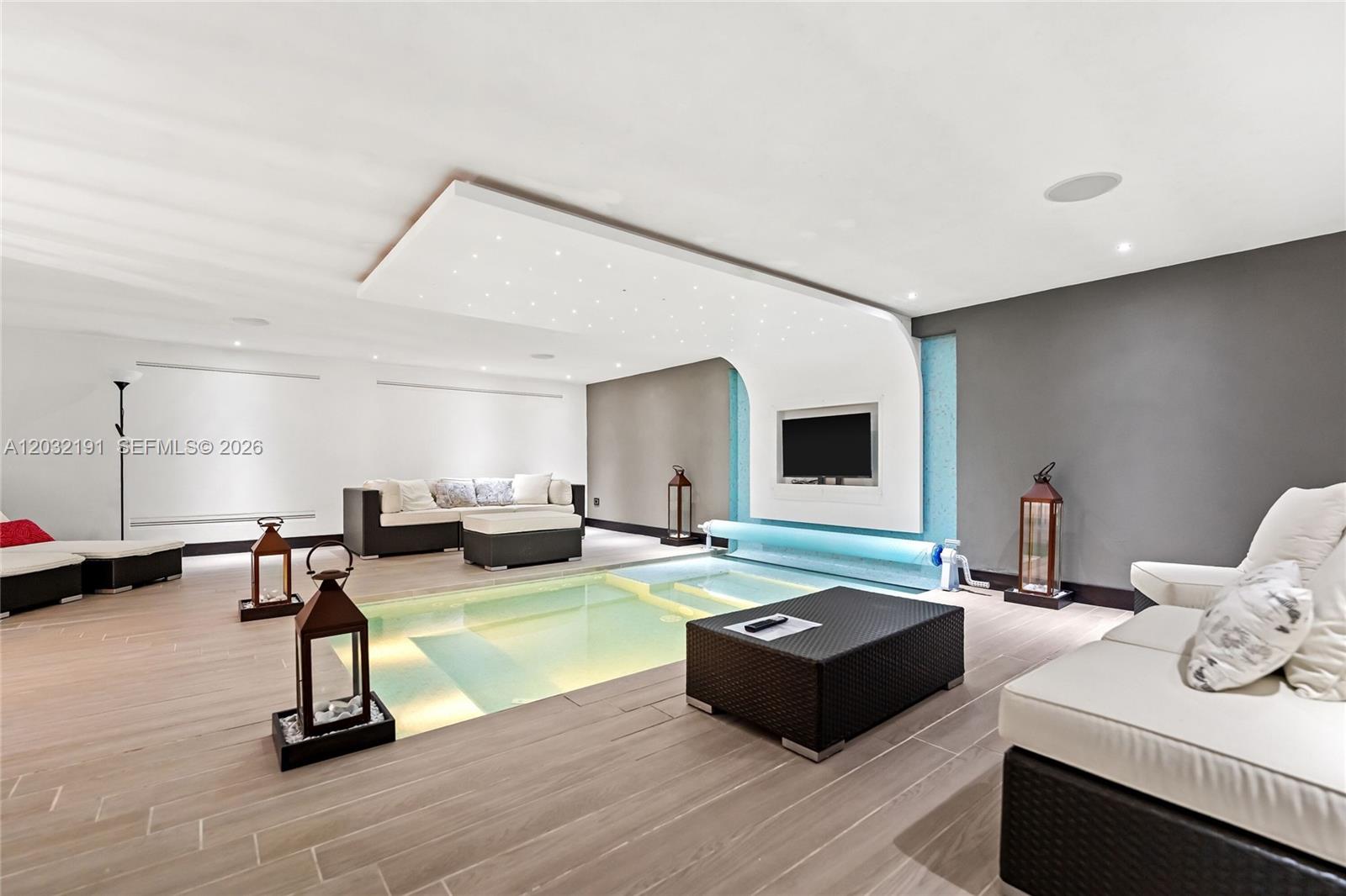Luxury Real Estate Luxury Real Est Forte Dei Marmi Max Mlekus 