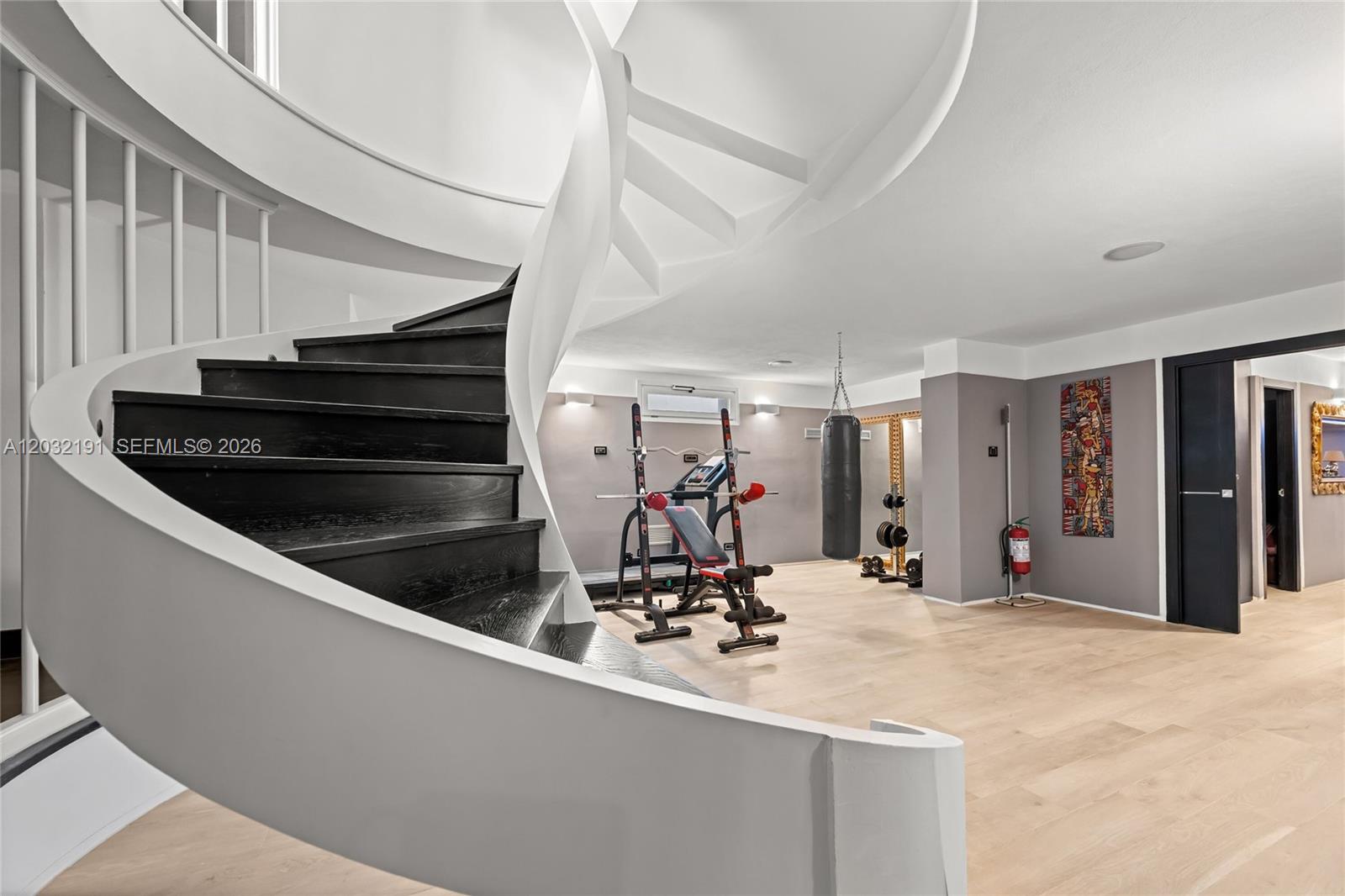 Luxury Real Estate Luxury Real Est Forte Dei Marmi Max Mlekus 