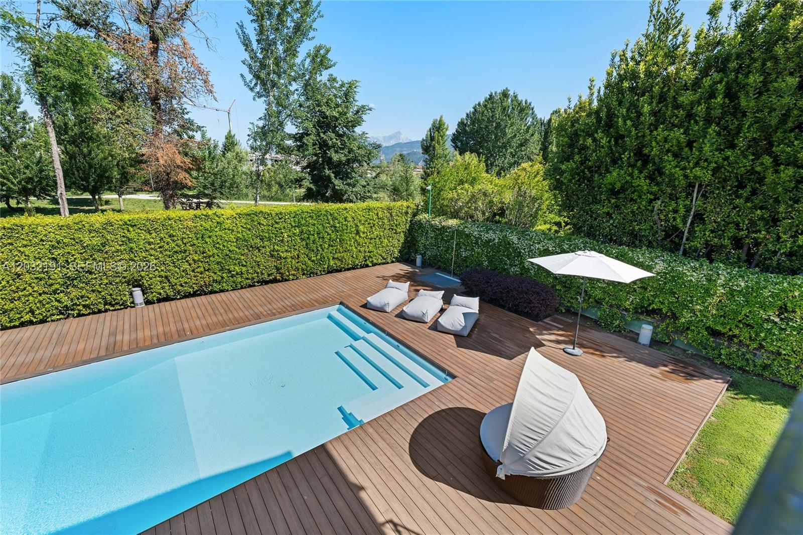 Luxury Real Estate Luxury Real Est Forte Dei Marmi Max Mlekus 