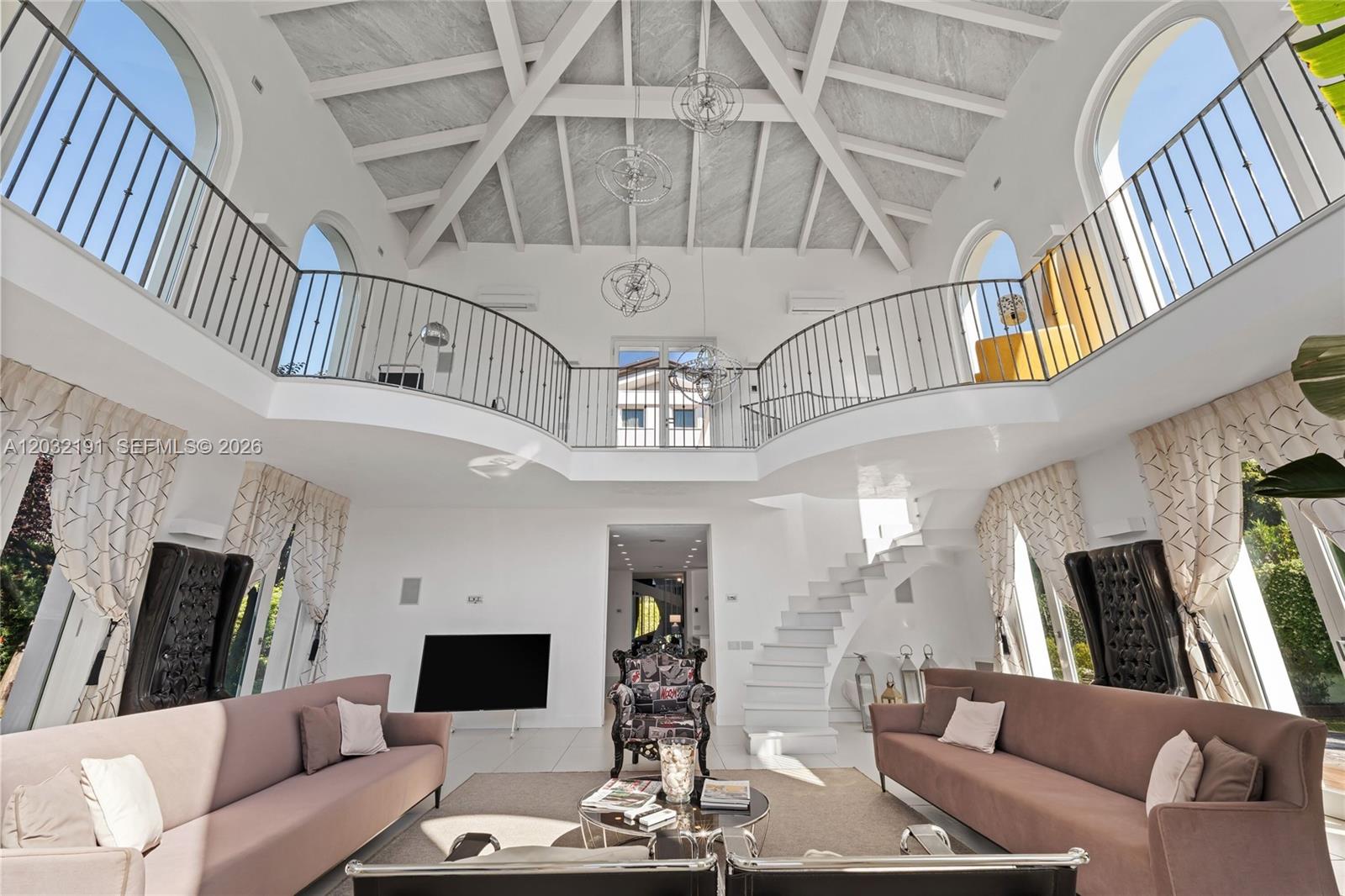 Luxury Real Estate Luxury Real Est Forte Dei Marmi Max Mlekus 
