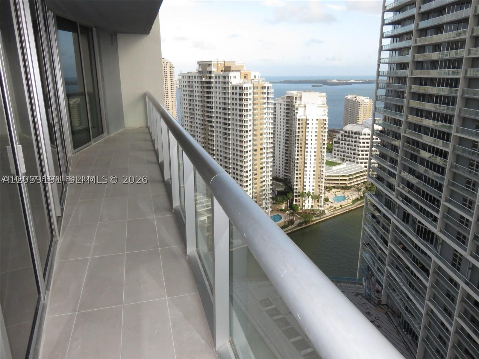 image Icon Brickell I24
