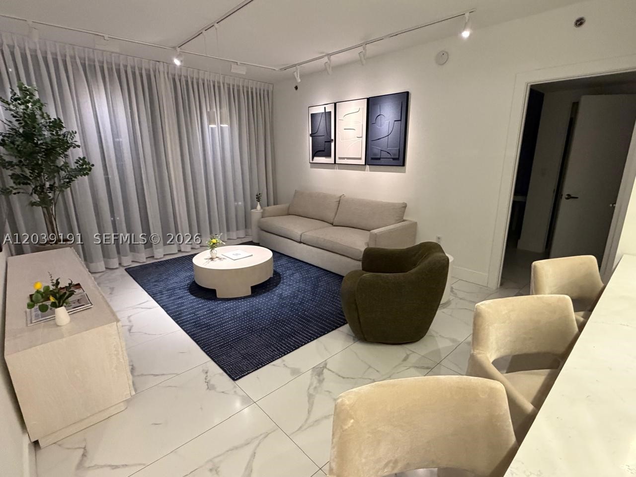 image Icon Brickell I35