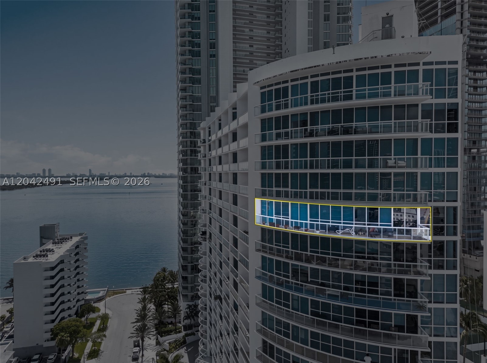 480 NE 30th St #1807 Miami, FL 33137
