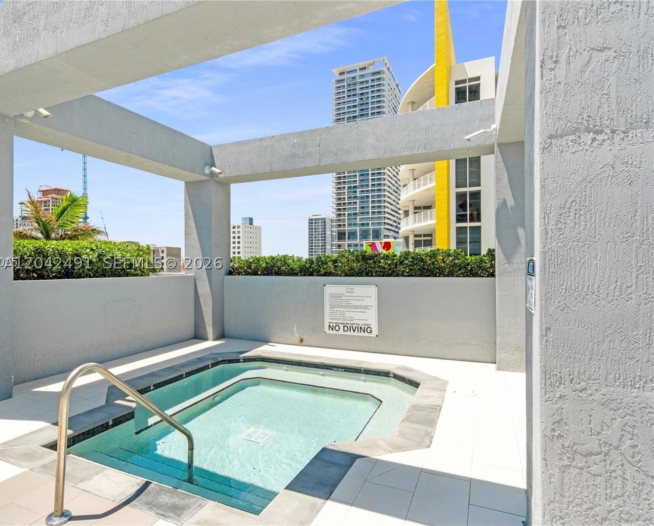image Platinum Condominium27