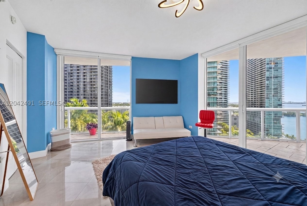 480 NE 30th St #1807 Miami, FL 33137