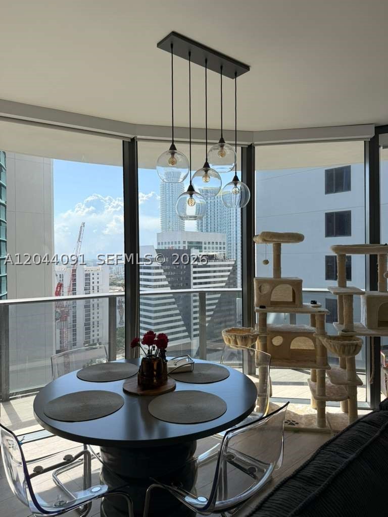 55 SW 9th St #2208 Miami, FL 33130
