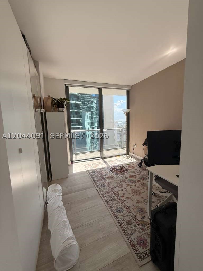 55 SW 9th St #2208 Miami, FL 33130