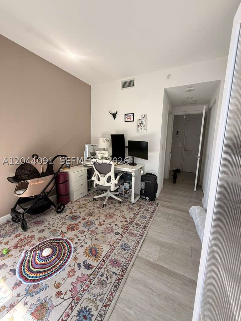 55 SW 9th St #2208 Miami, FL 33130