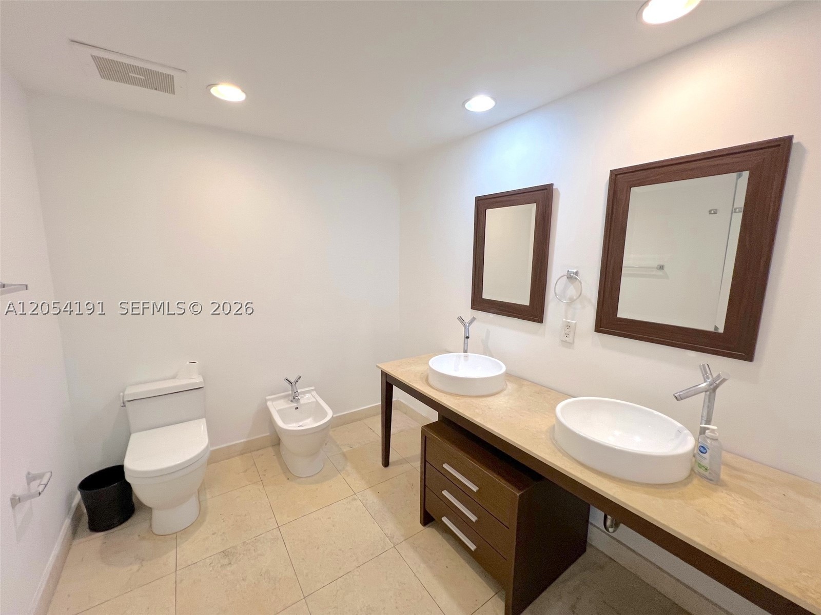 image Icon Brickell II10