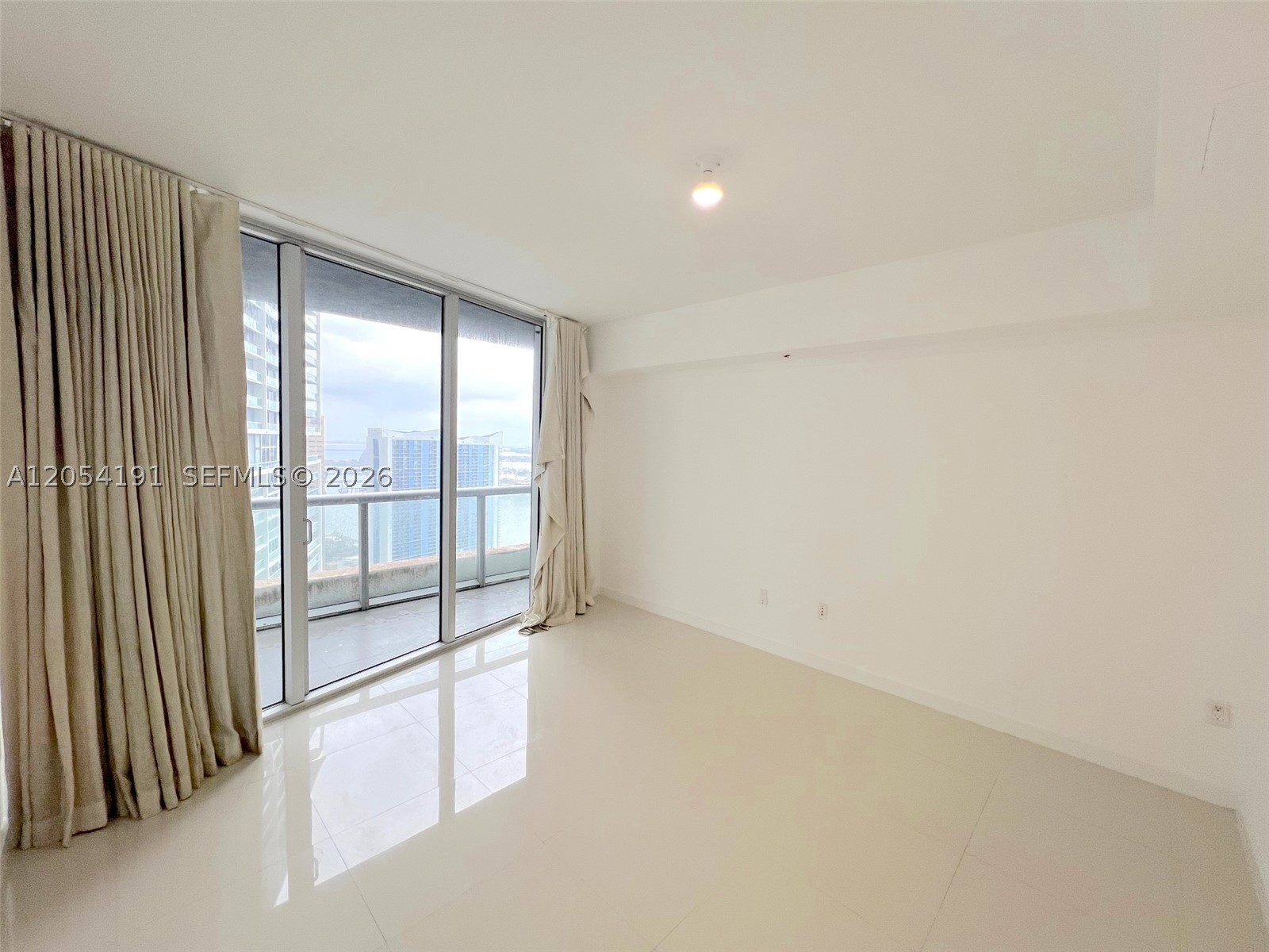 image Icon Brickell II13