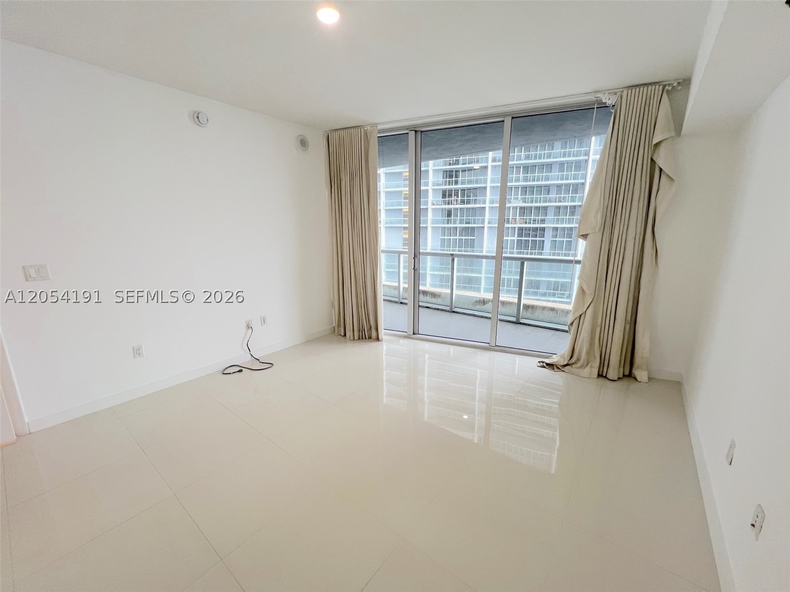 image Icon Brickell II14
