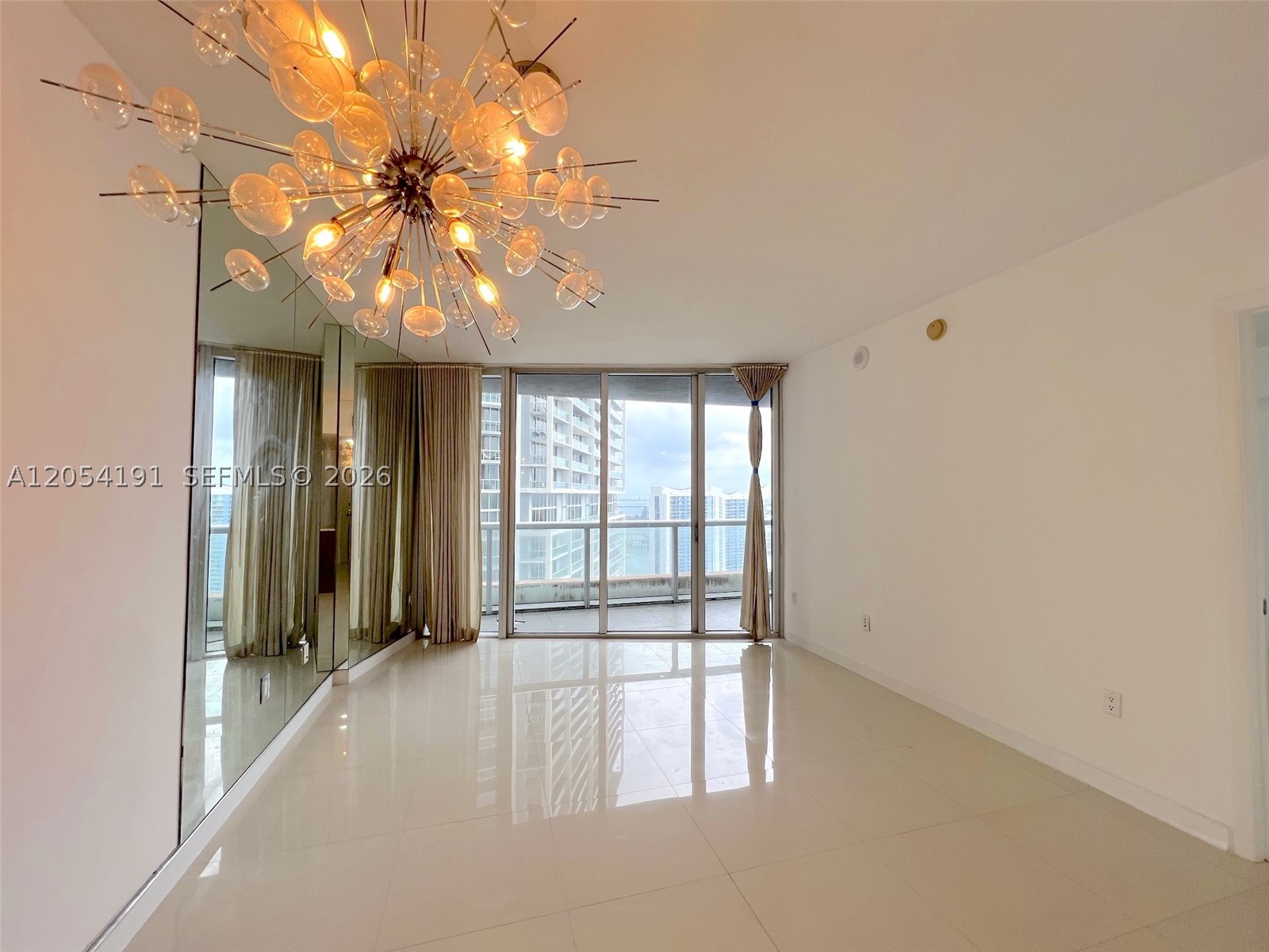 image Icon Brickell II17