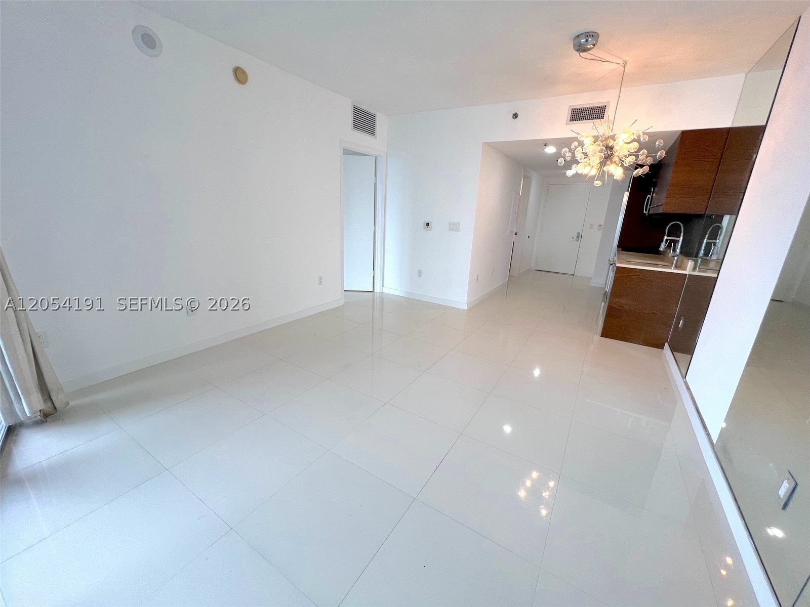 image Icon Brickell II6