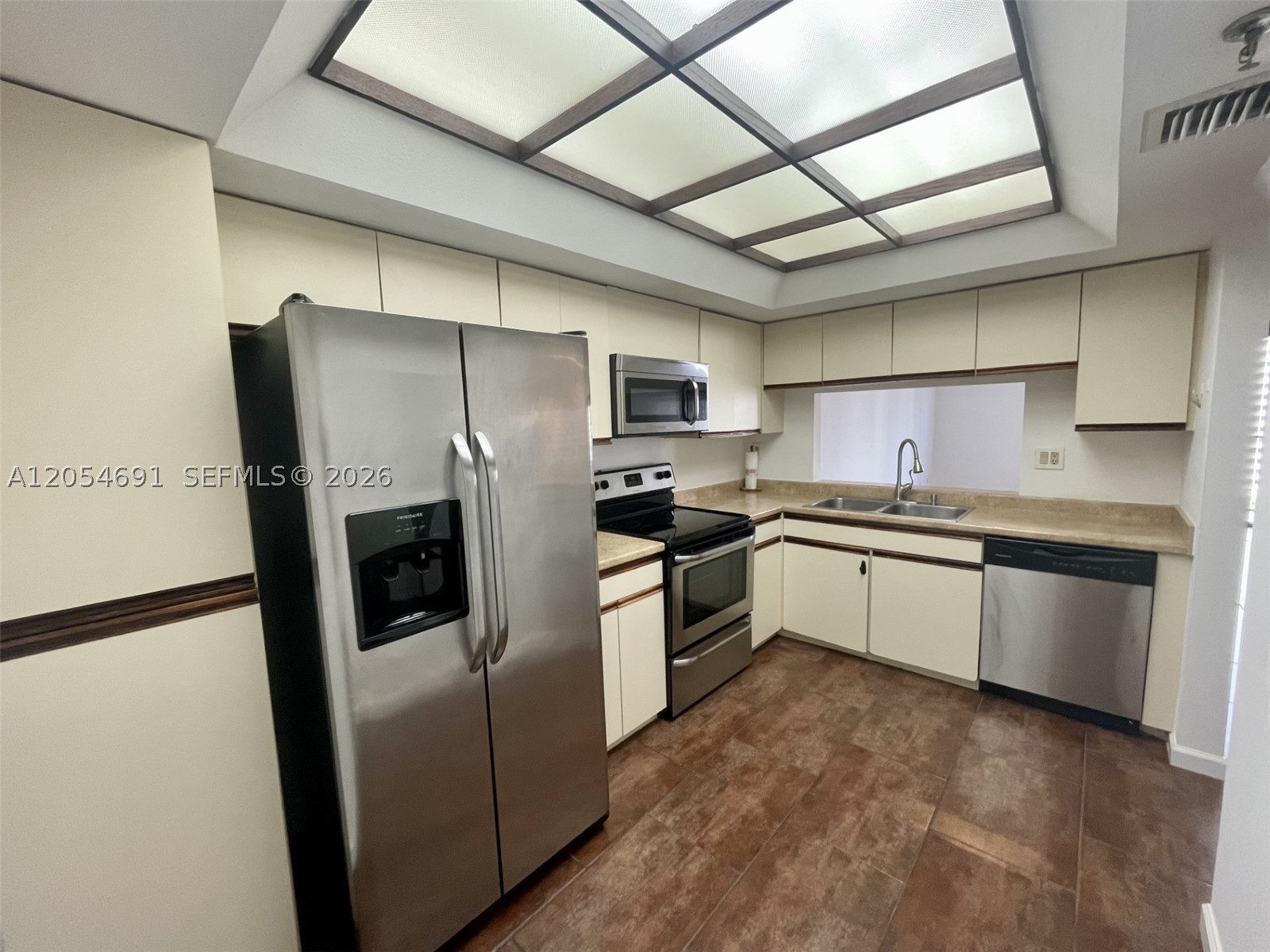 image Brickell Key One2