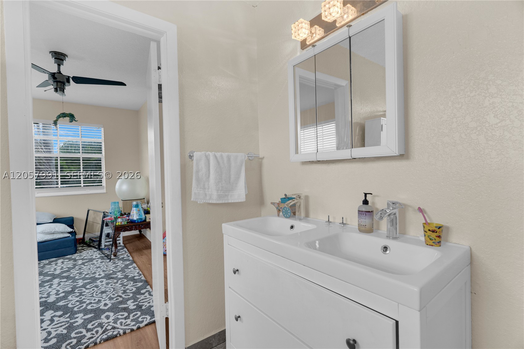 2204 SW 11th Ter Miami, FL 33135