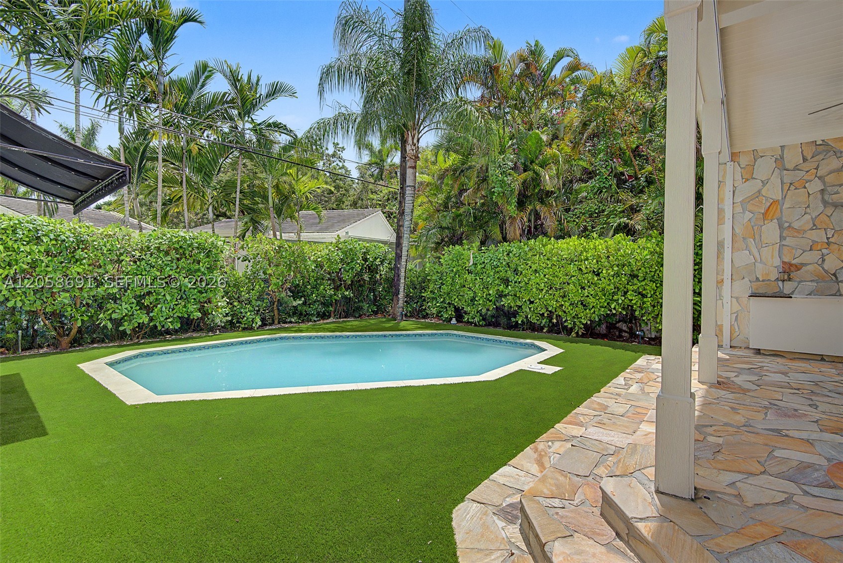 5000 SW 73rd Ter Miami, FL 33143