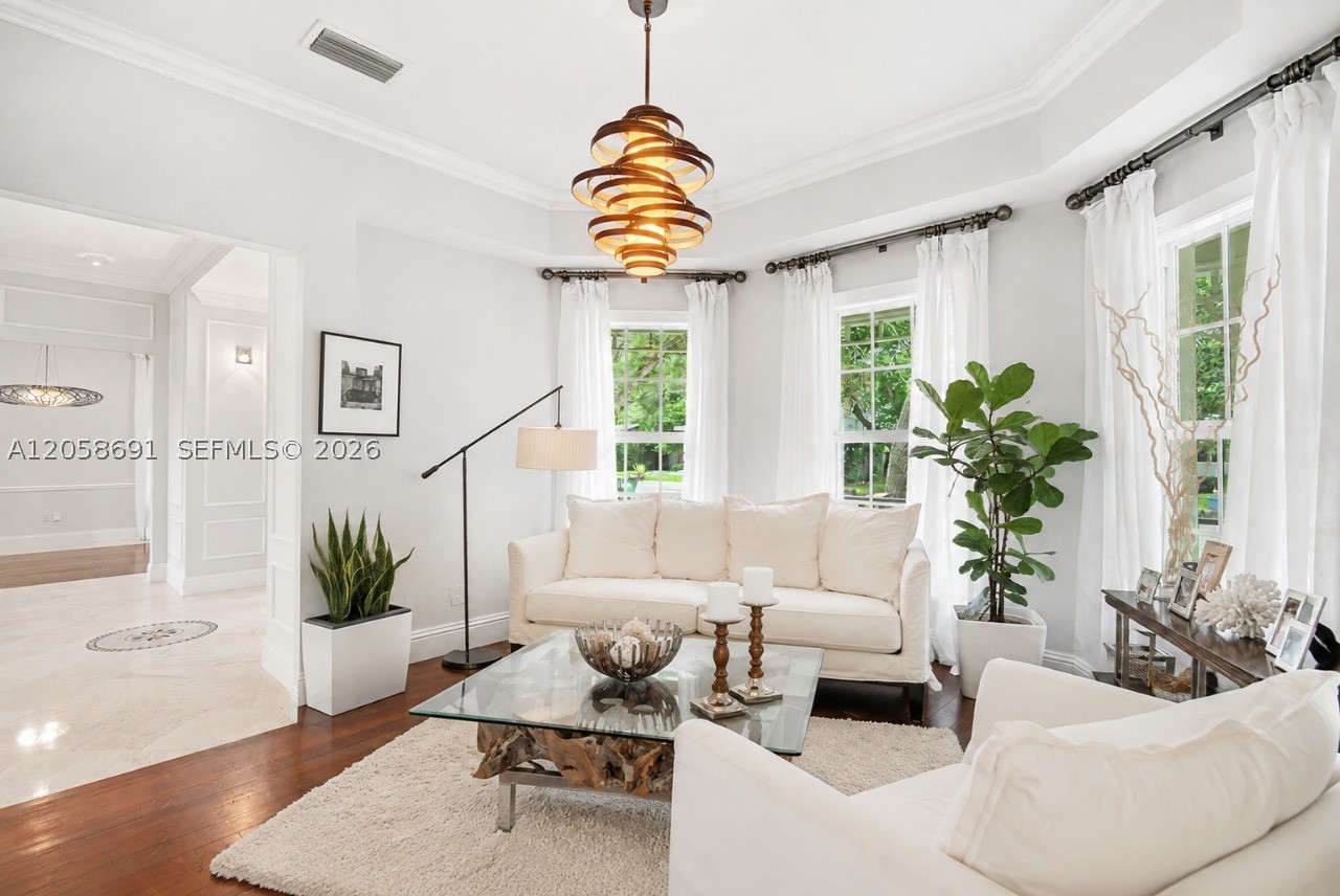 5000 SW 73rd Ter Miami, FL 33143