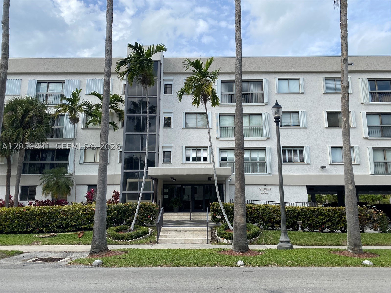 255 Galen Dr #2M