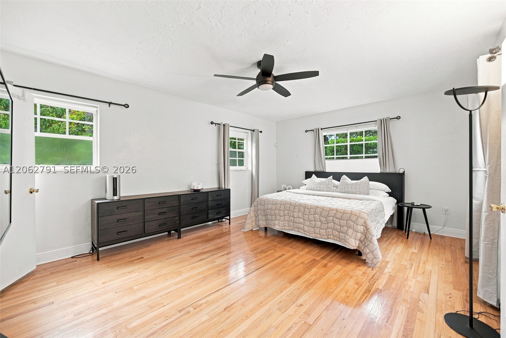 260 NE 95th St Miami Shores, FL 33138