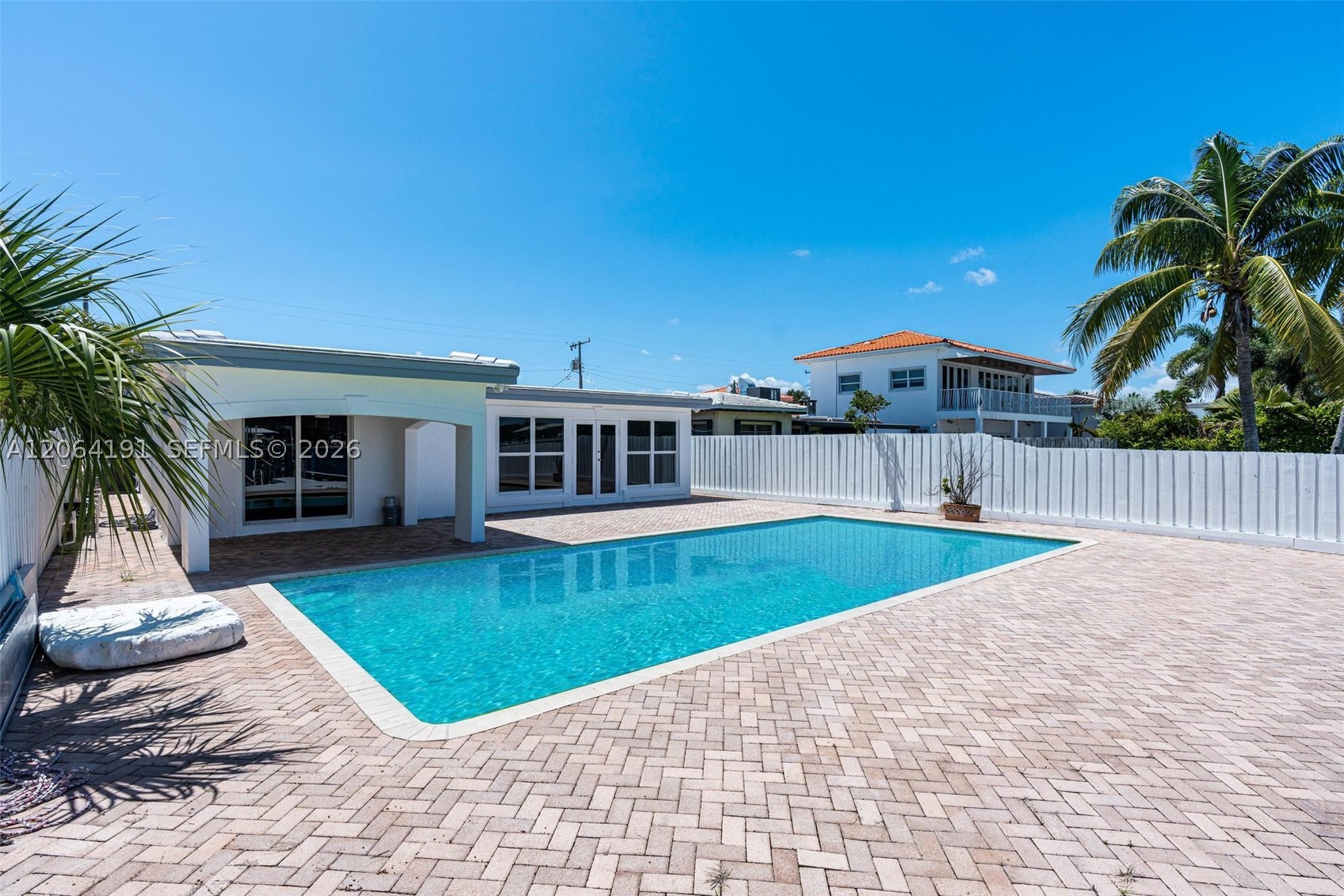 1451 Stillwater Dr Miami Beach, FL 33141