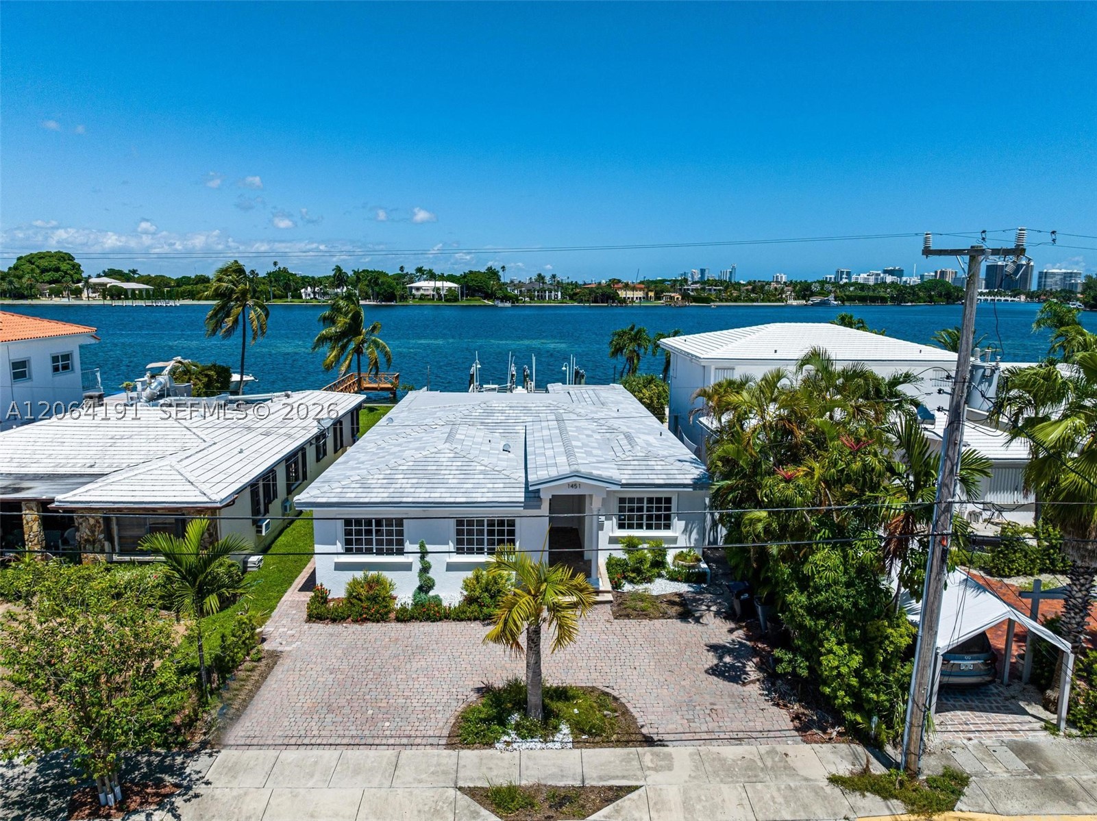 1451 Stillwater Dr Miami Beach, FL 33141