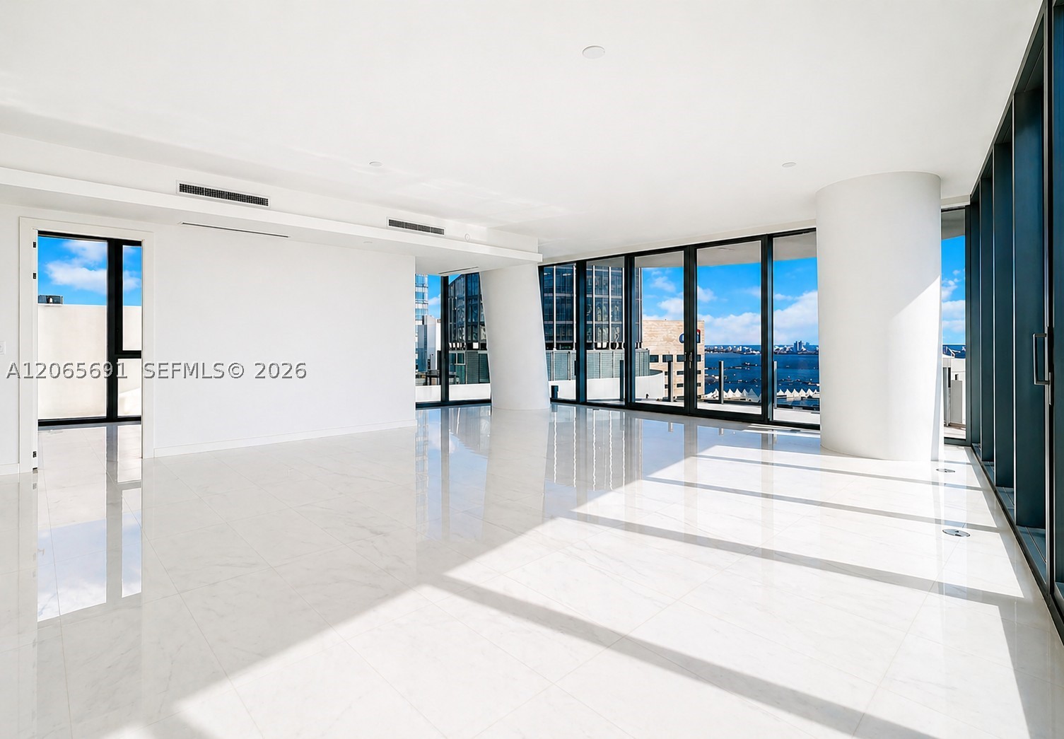 300 Biscayne Blvd Way #4201E Miami, FL 33131