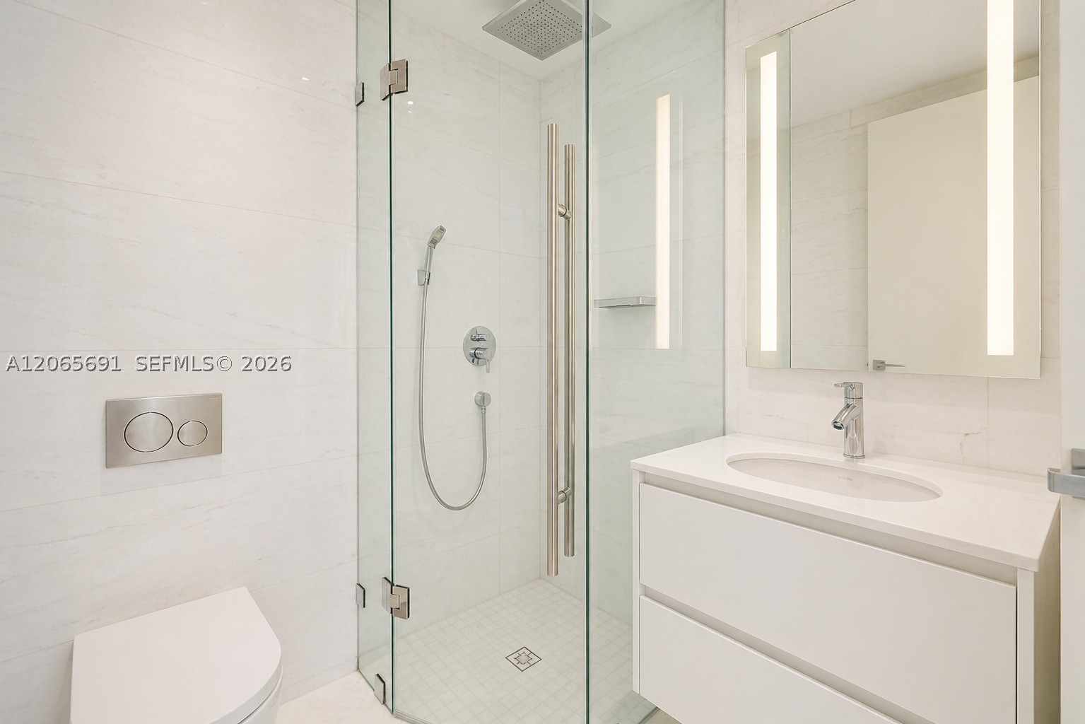 300 Biscayne Blvd Way #4201E Miami, FL 33131