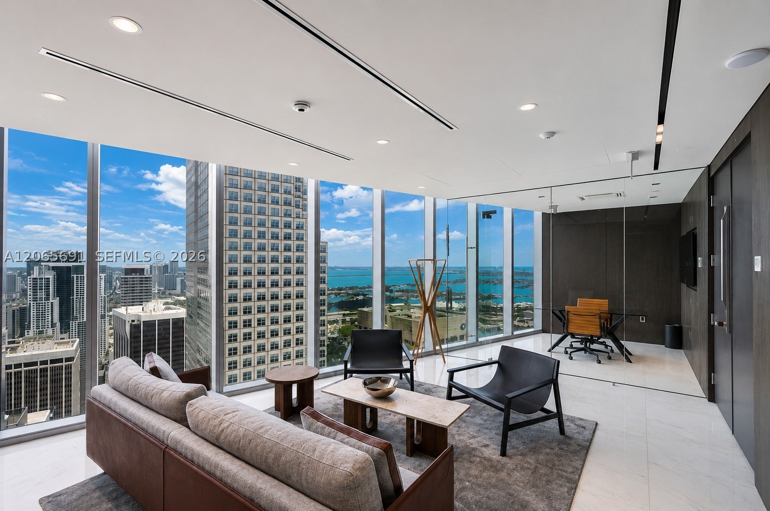 300 Biscayne Blvd Way #4201E Miami, FL 33131