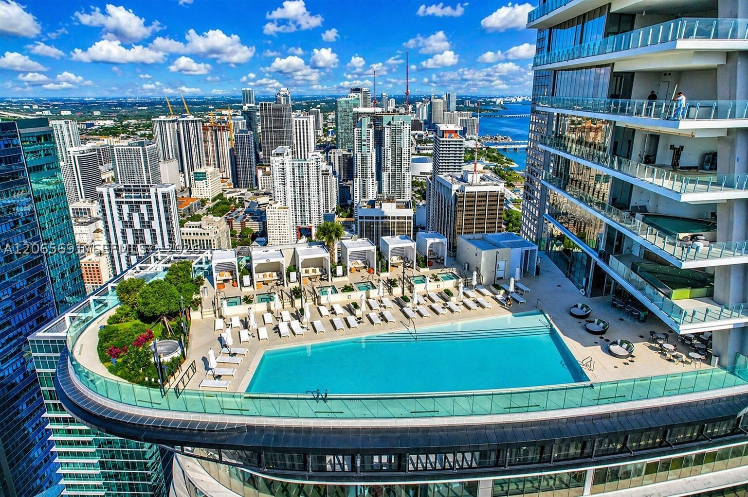 300 Biscayne Blvd Way #4201E Miami, FL 33131