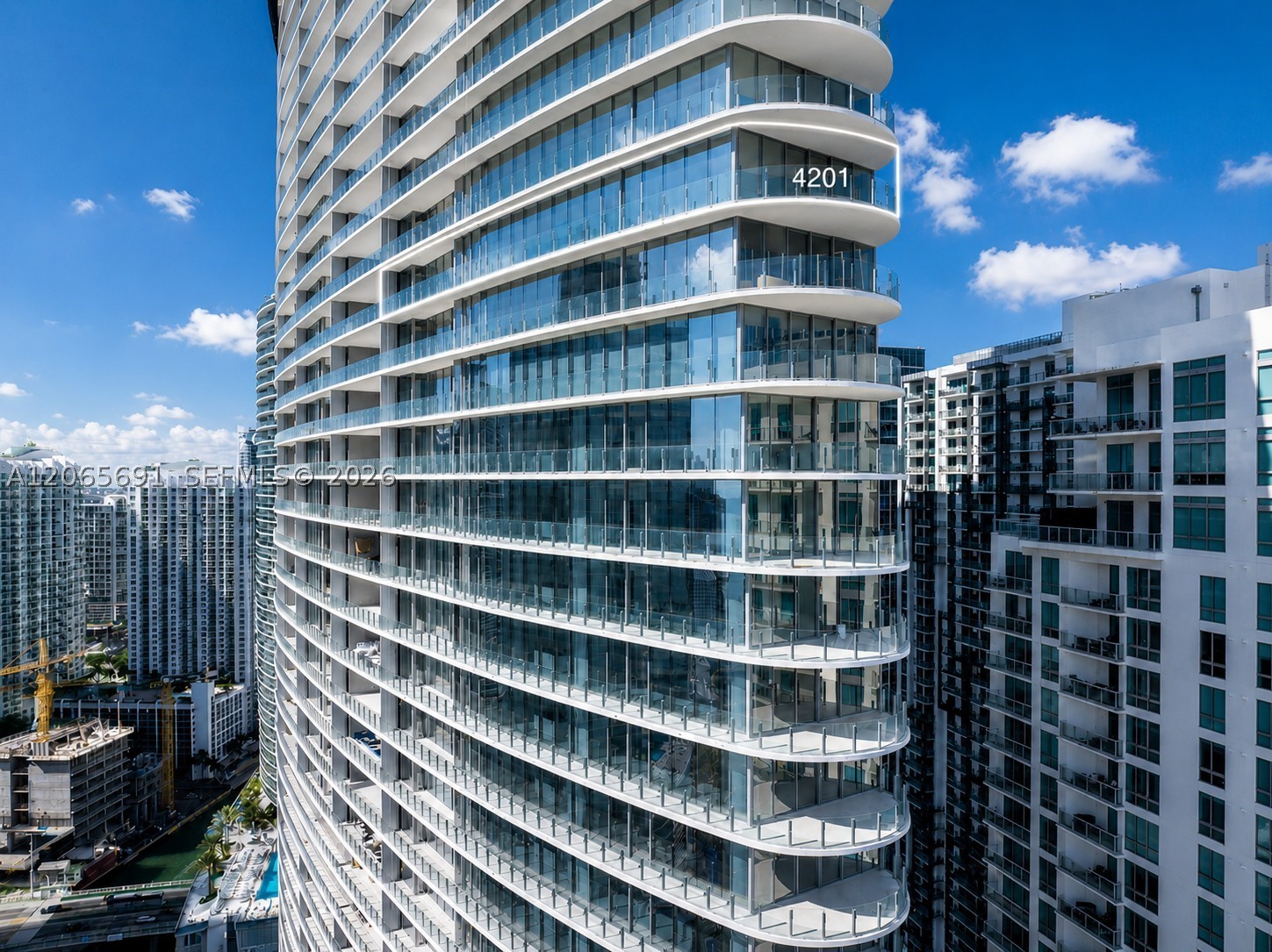 300 Biscayne Blvd Way #4201E Miami, FL 33131