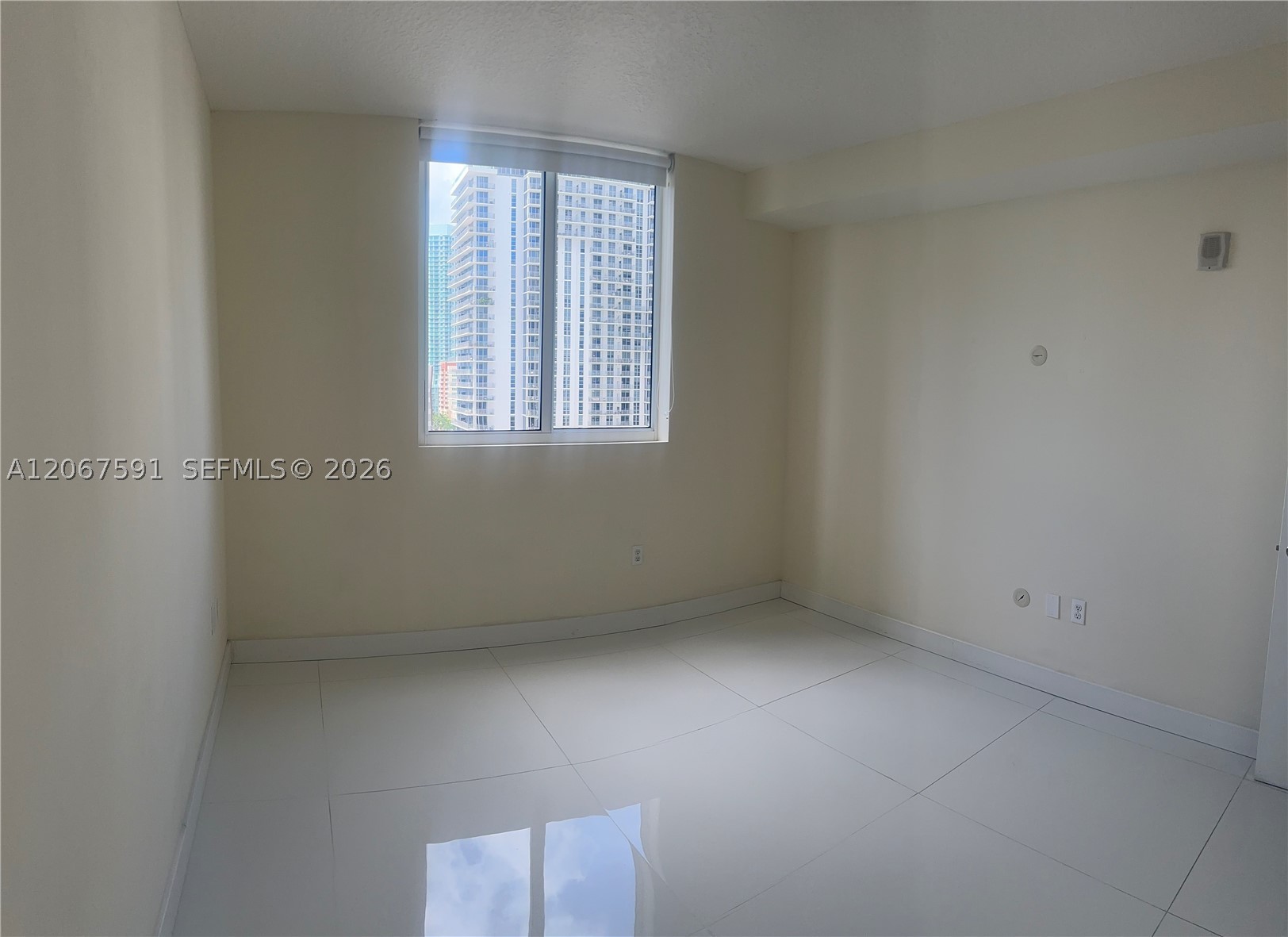 image 23 Biscayne Bay24