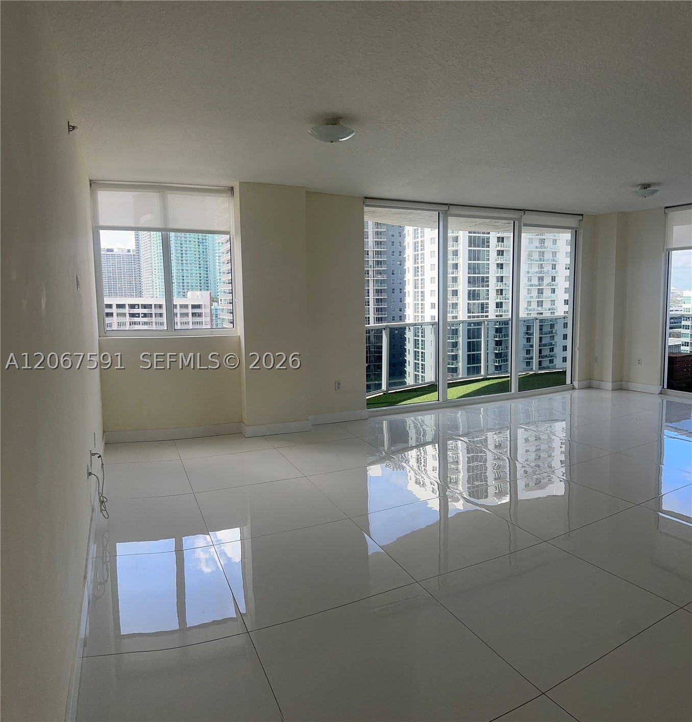 image 23 Biscayne Bay42