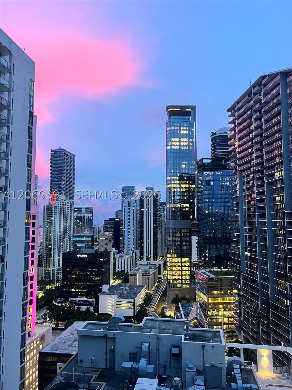 image Brickell on the River South17