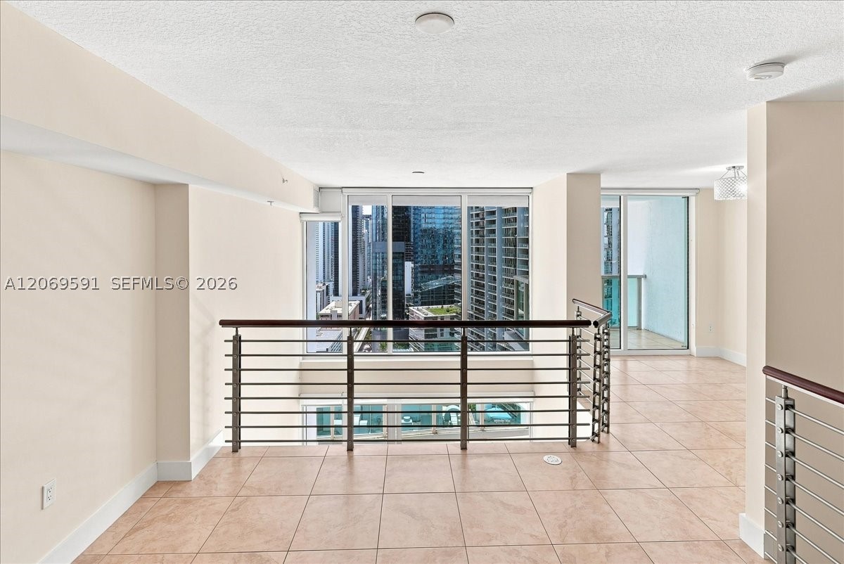 image Brickell on the River South23
