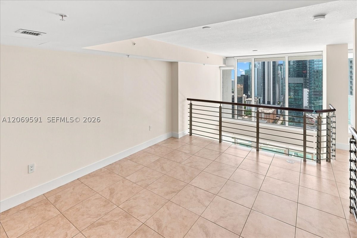 image Brickell on the River South24