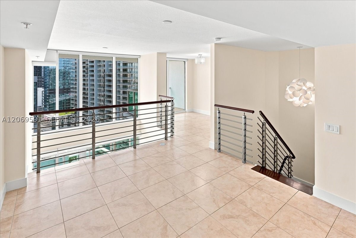 image Brickell on the River South27