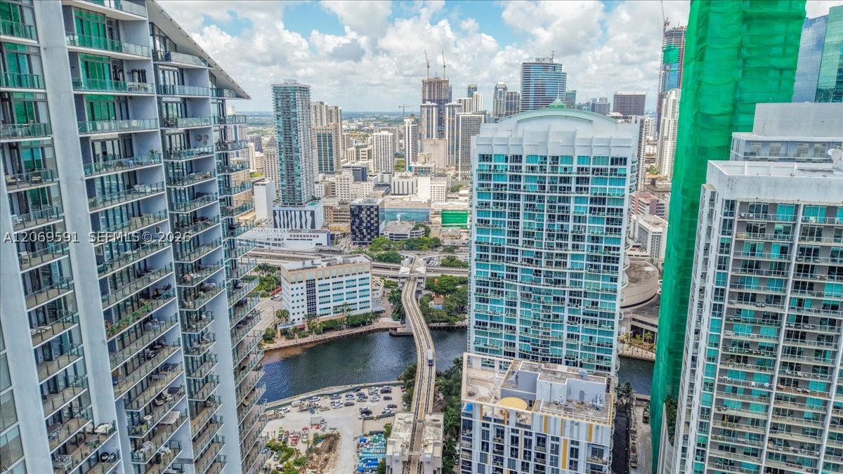 image Brickell on the River South45