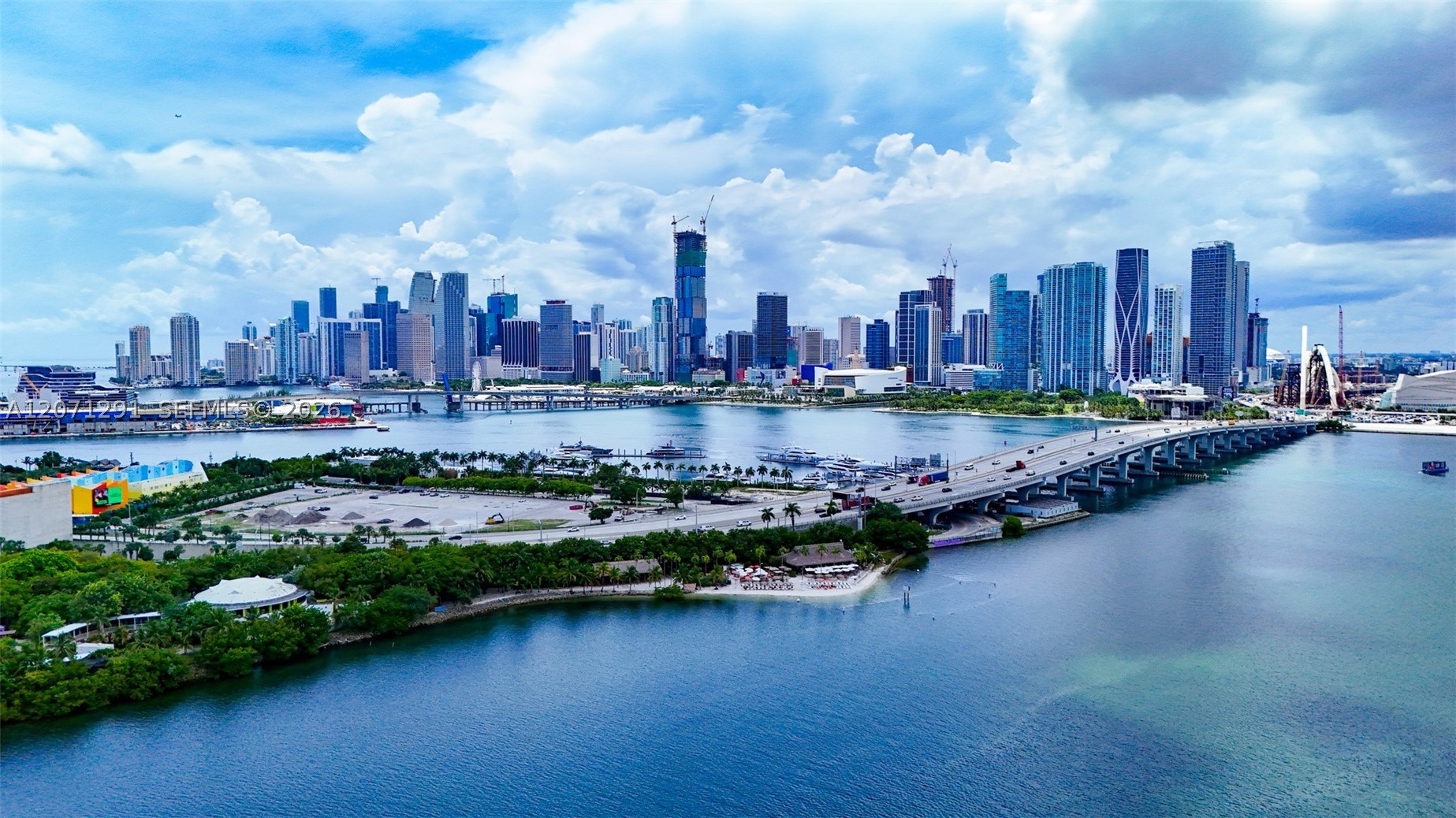 1000 Venetian Way #1108 Miami, FL 33139