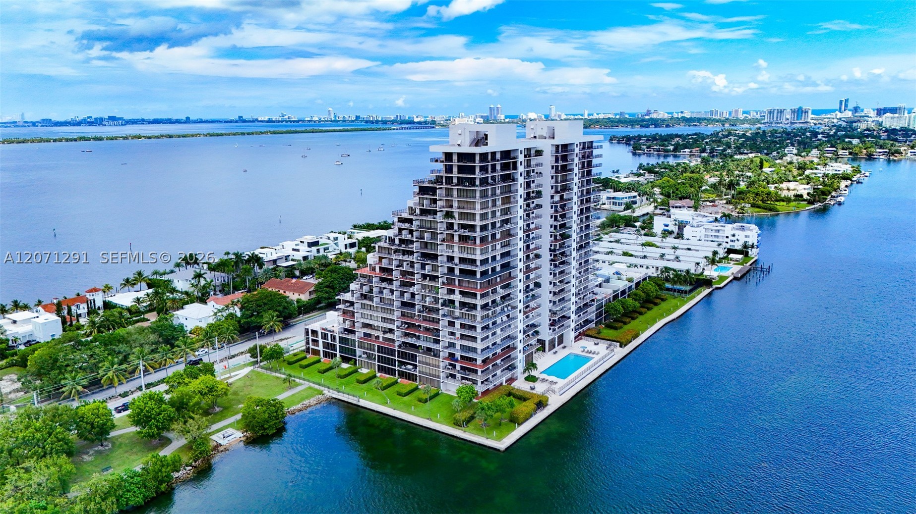 1000 Venetian Way #1108 Miami, FL 33139