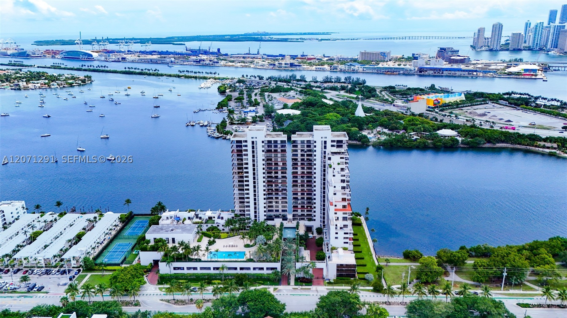 1000 Venetian Way #1108 Miami, FL 33139