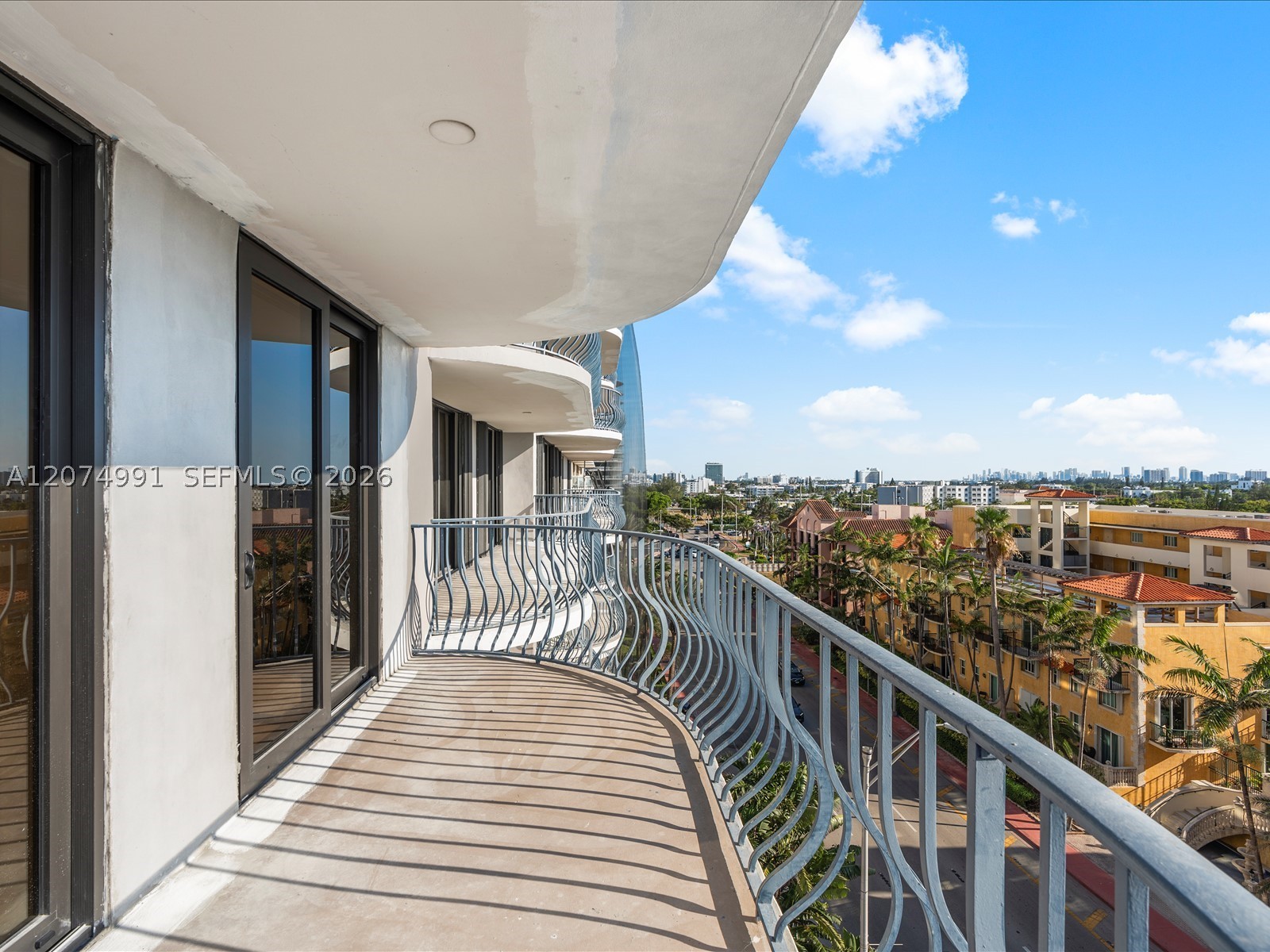 8877 Collins Ave #704 Surfside, FL 33154