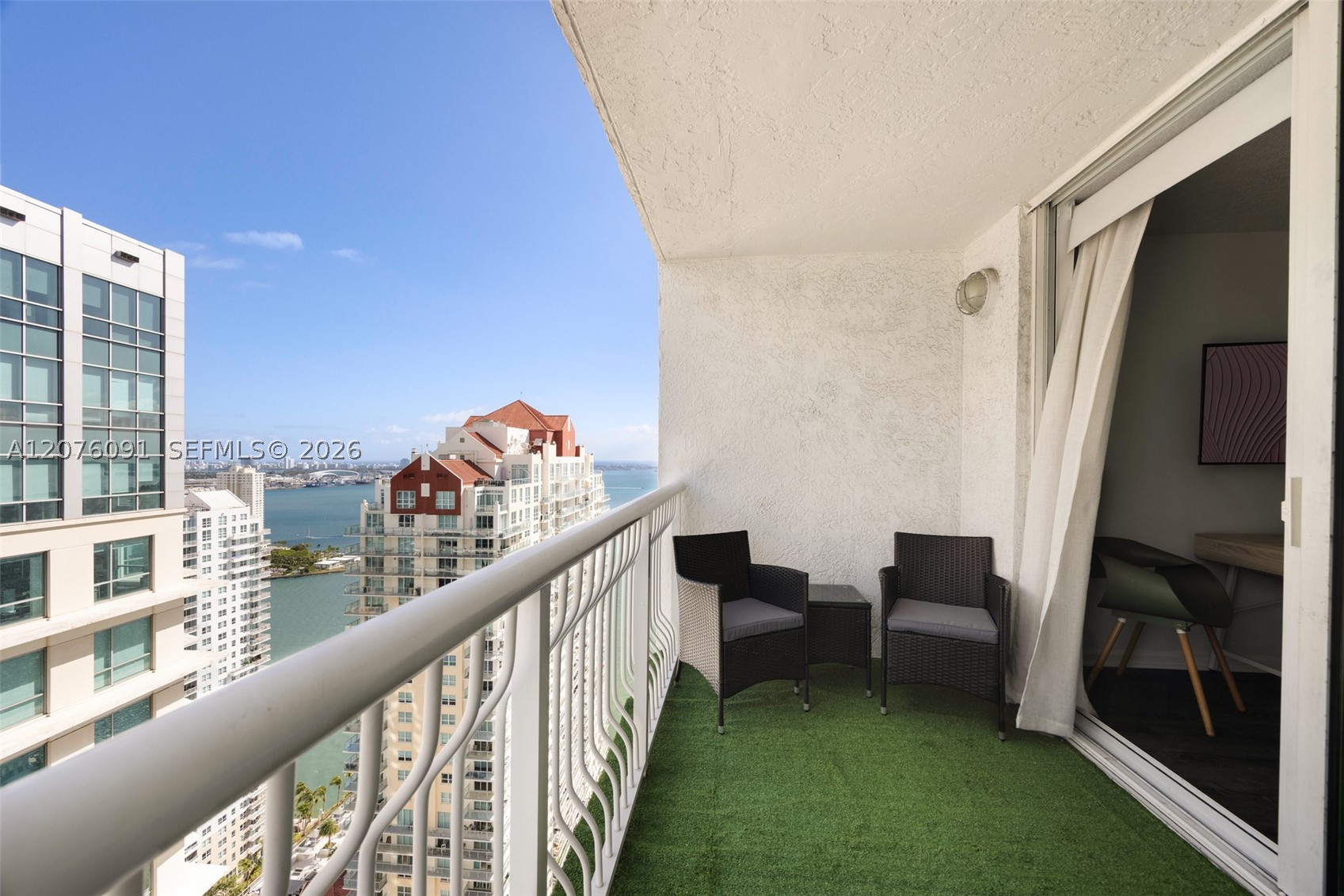 image The Club at Brickell Bay12