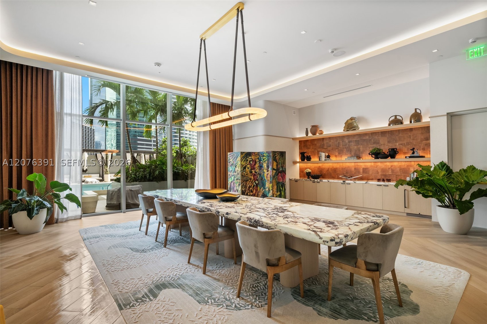 77 SE 5th St #2805 Miami, FL 33131