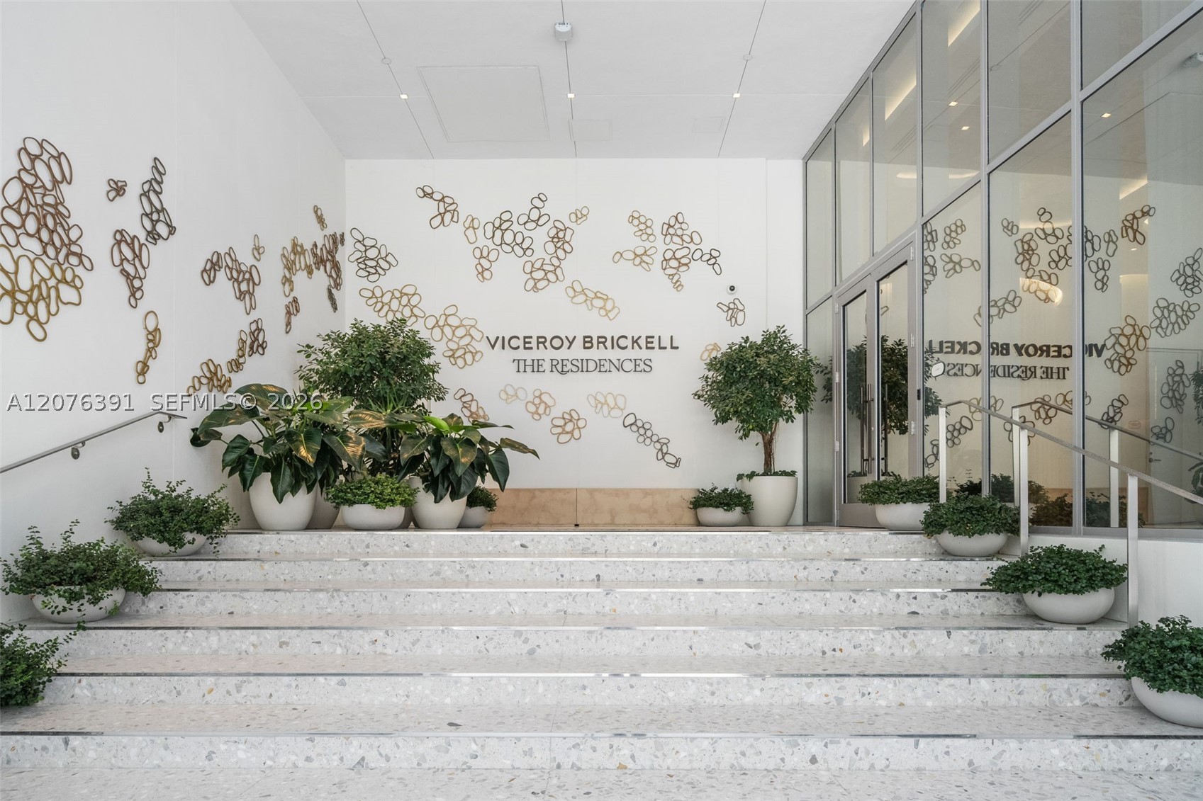 77 SE 5th St #2805 Miami, FL 33131
