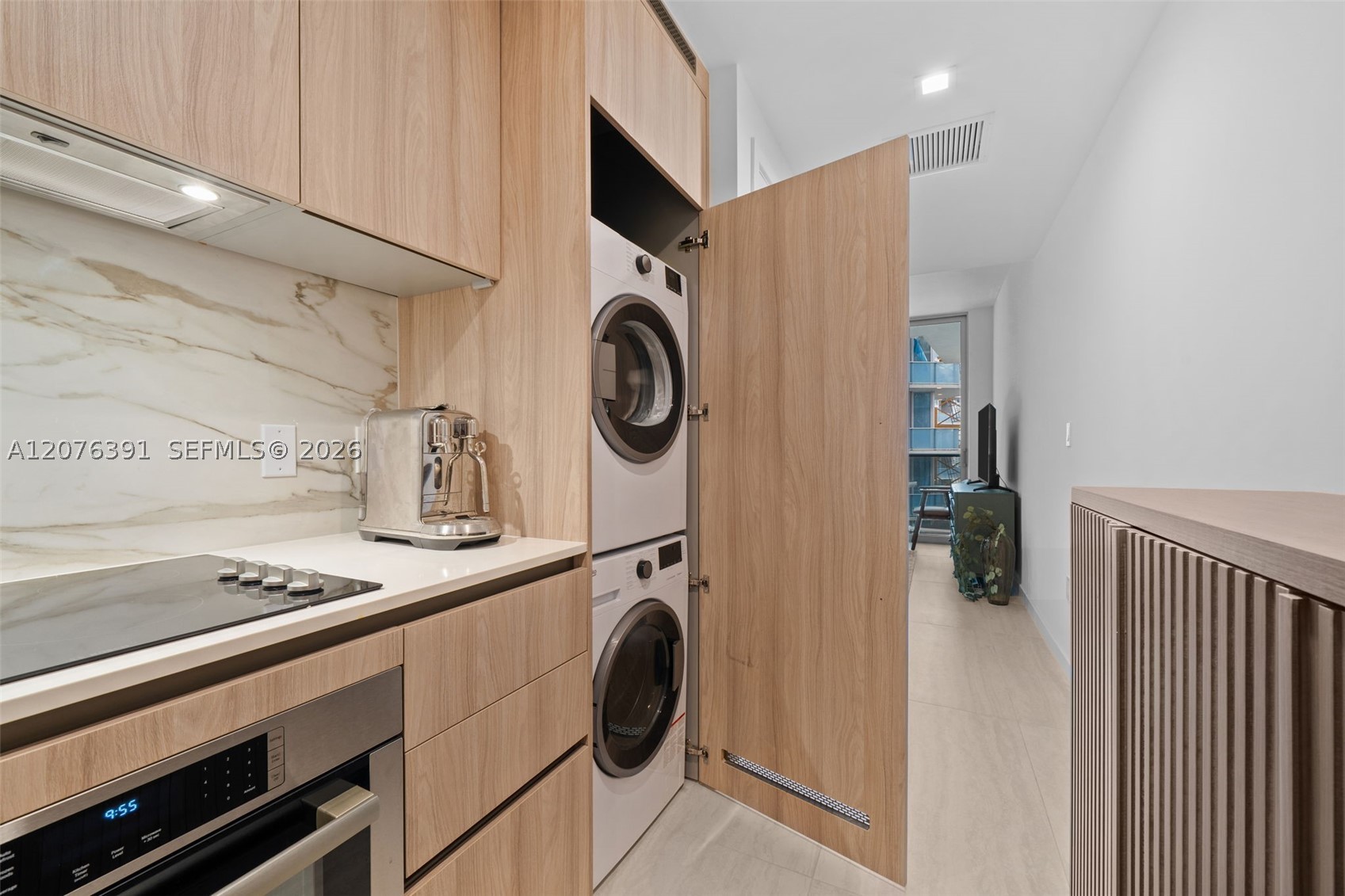 77 SE 5th St #2805 Miami, FL 33131