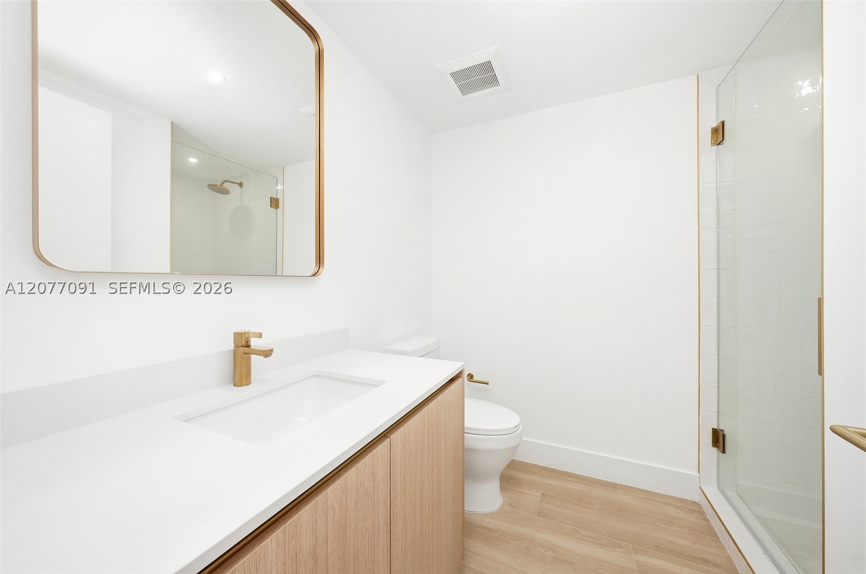 90 NE 32nd #411 Miami, FL 33137