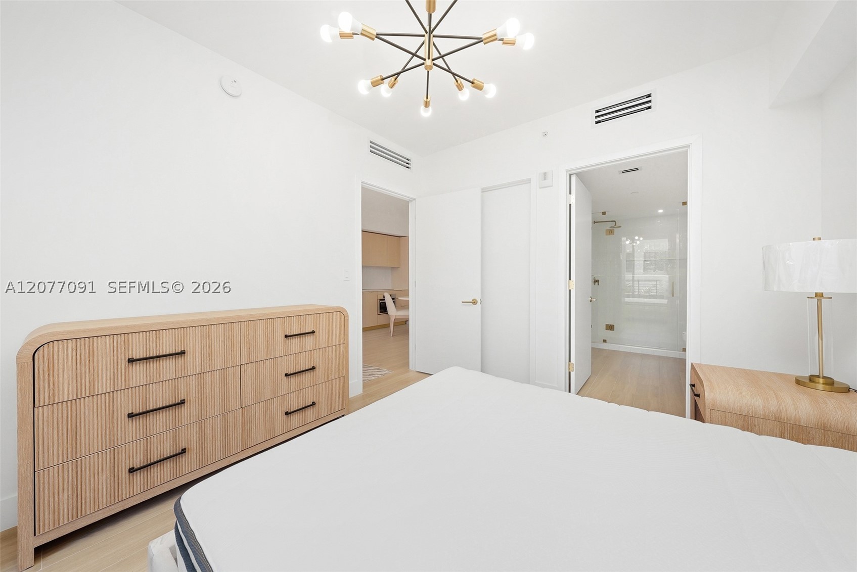 90 NE 32nd #411 Miami, FL 33137