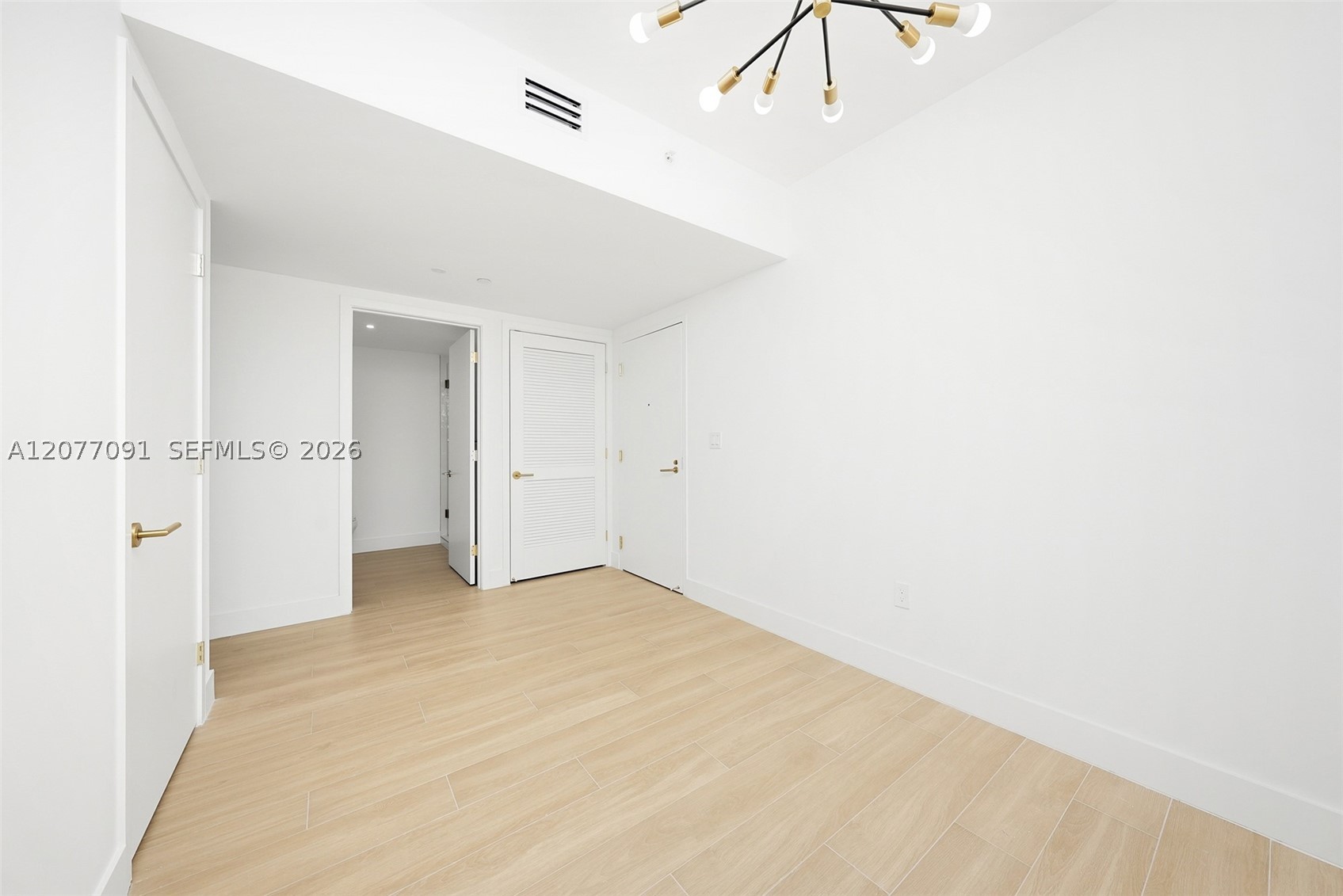 90 NE 32nd #411 Miami, FL 33137