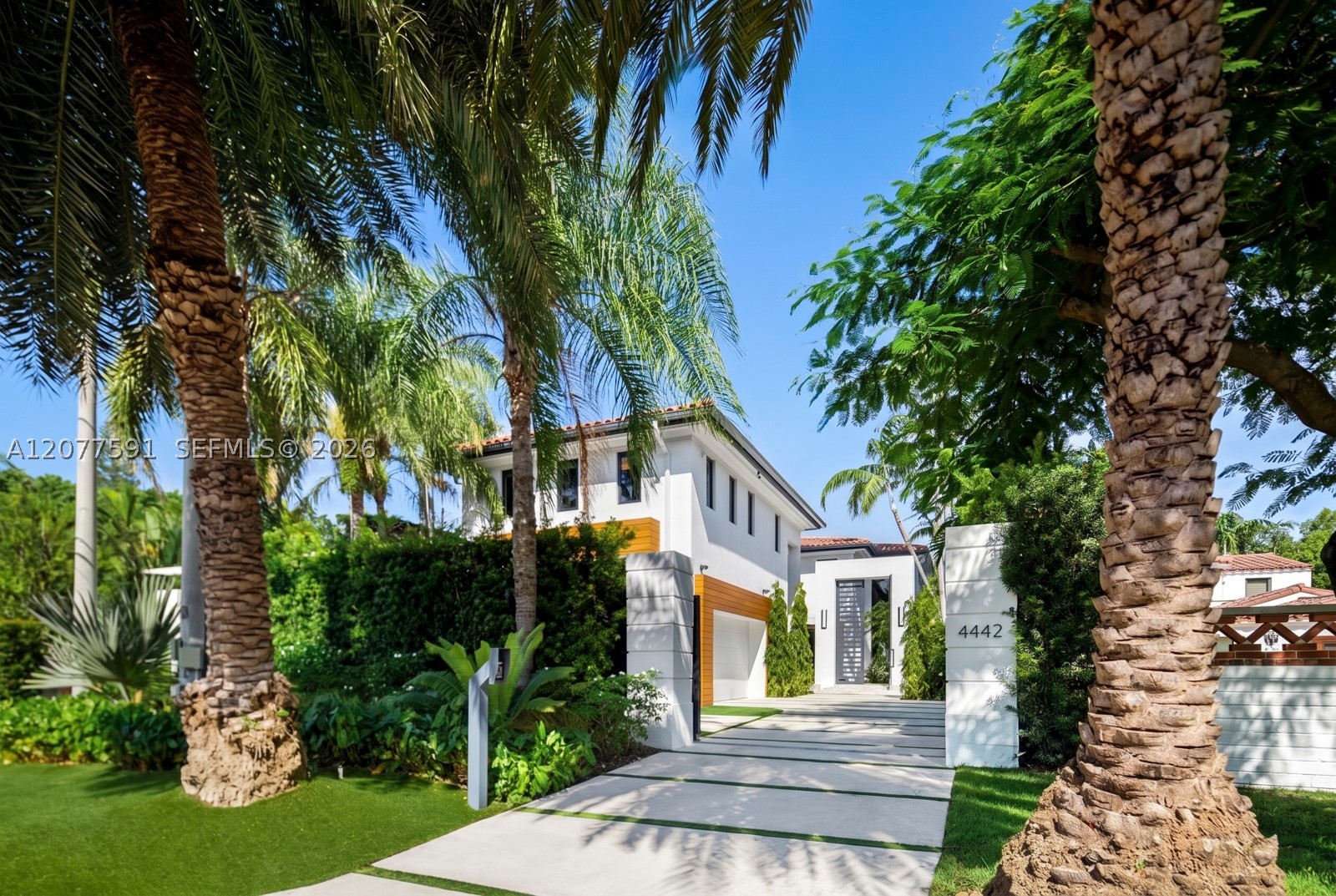 4442 Prairie Ave